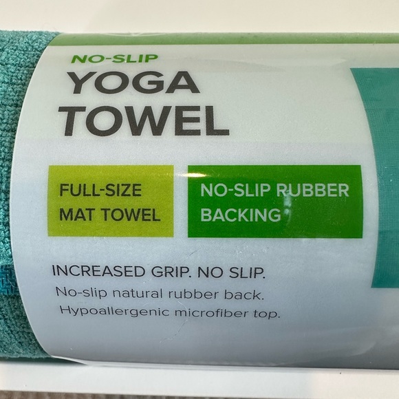 GAIAM microfiber yoga towel in aqua green still in package. - Picture 4 of 4
